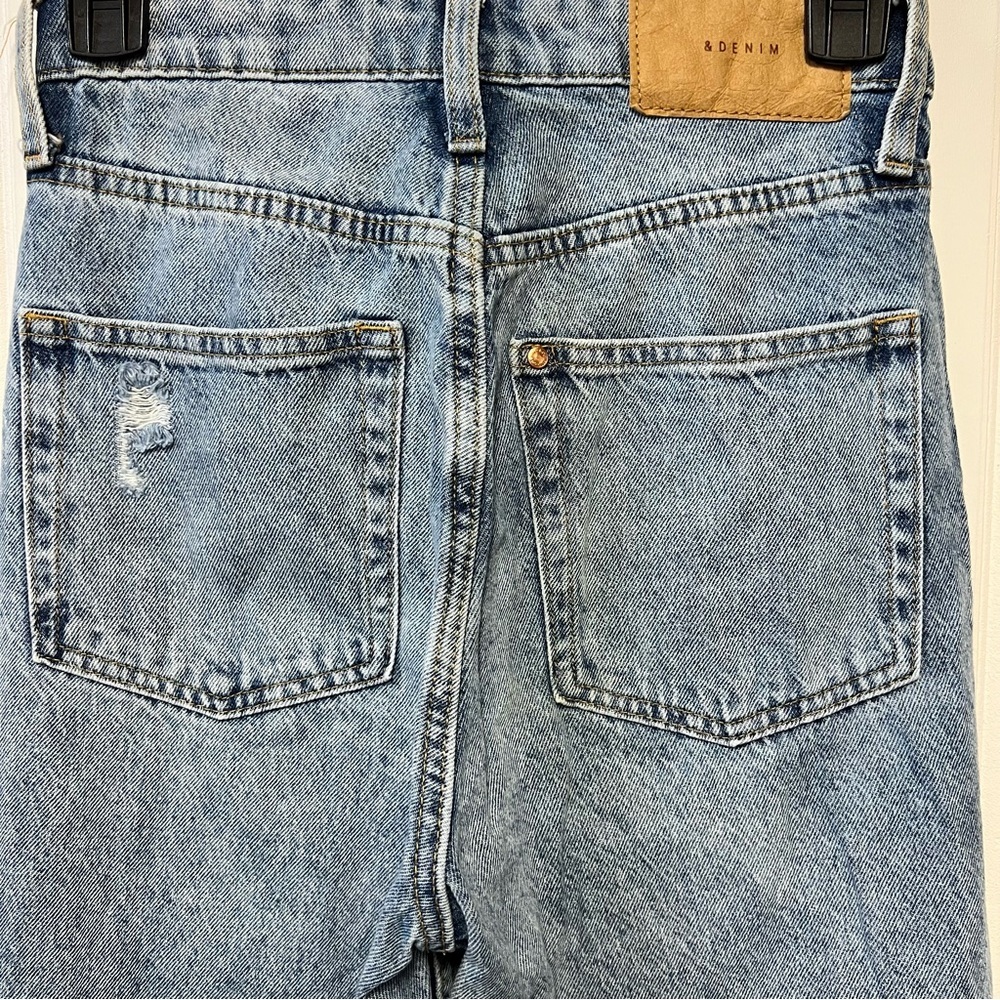 &Denim High Waist Straight Leg Jeans Distressed Light Wash Size 2 / 34 - Picture 7 of 8